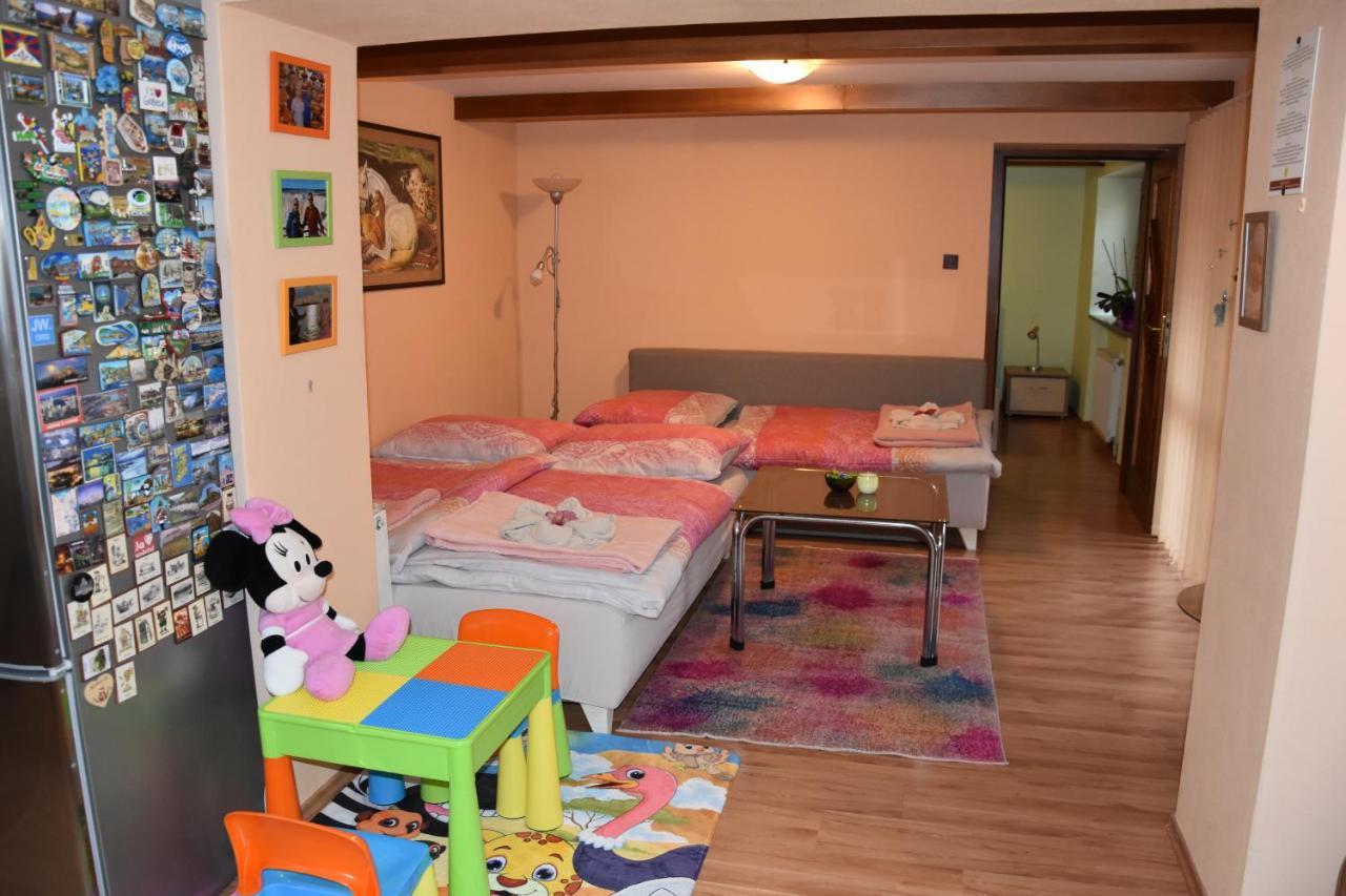 Appartamento Dafinka Banská Bystrica Esterno foto