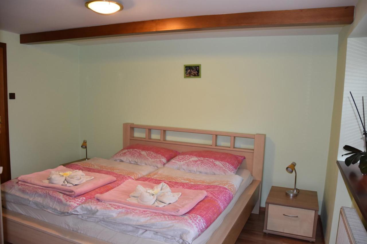 Appartamento Dafinka Banská Bystrica Esterno foto