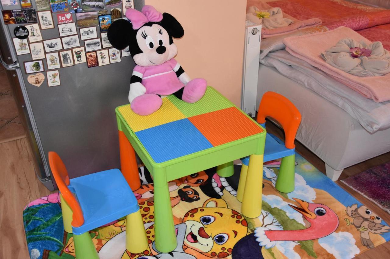 Appartamento Dafinka Banská Bystrica Esterno foto
