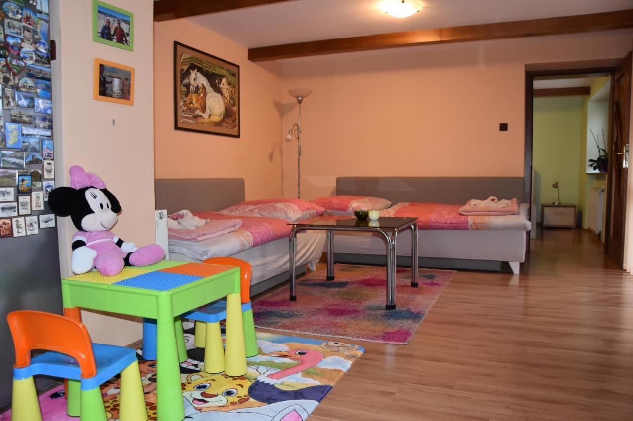 Appartamento Dafinka Banská Bystrica Esterno foto