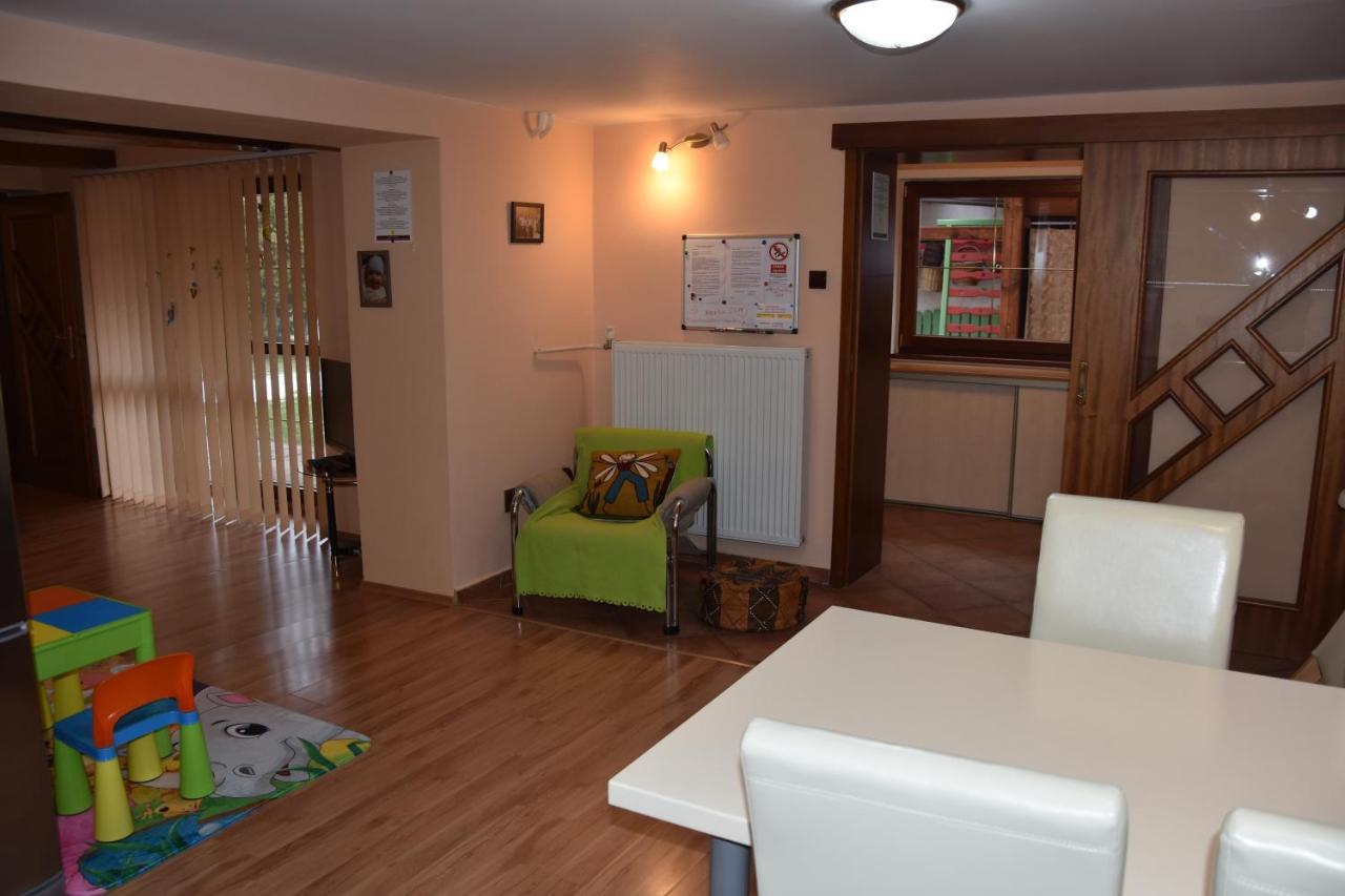 Appartamento Dafinka Banská Bystrica Esterno foto