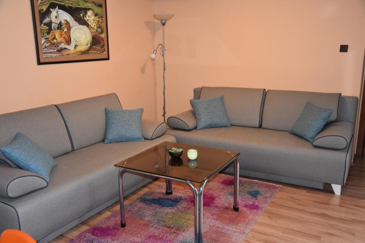Appartamento Dafinka Banská Bystrica Esterno foto