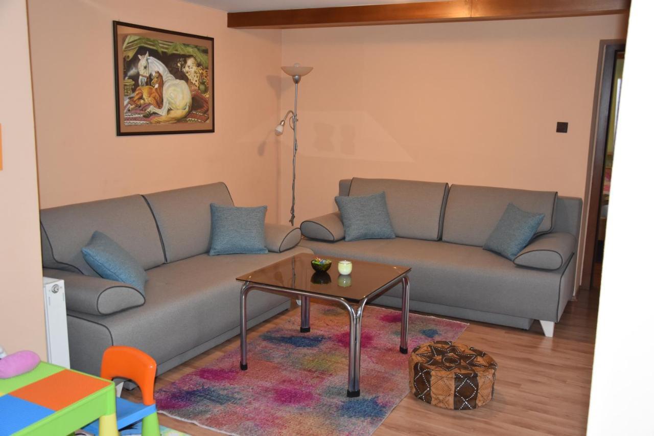 Appartamento Dafinka Banská Bystrica Esterno foto