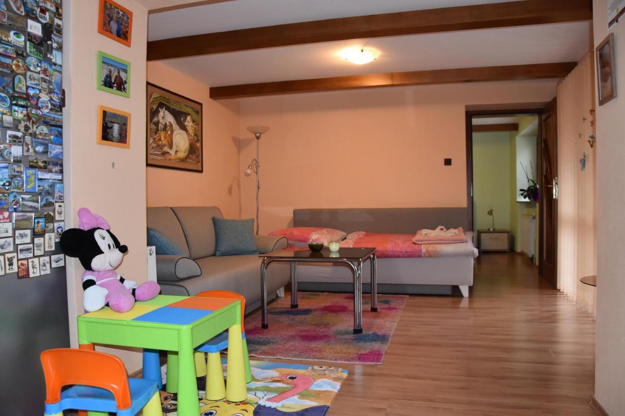Appartamento Dafinka Banská Bystrica Esterno foto