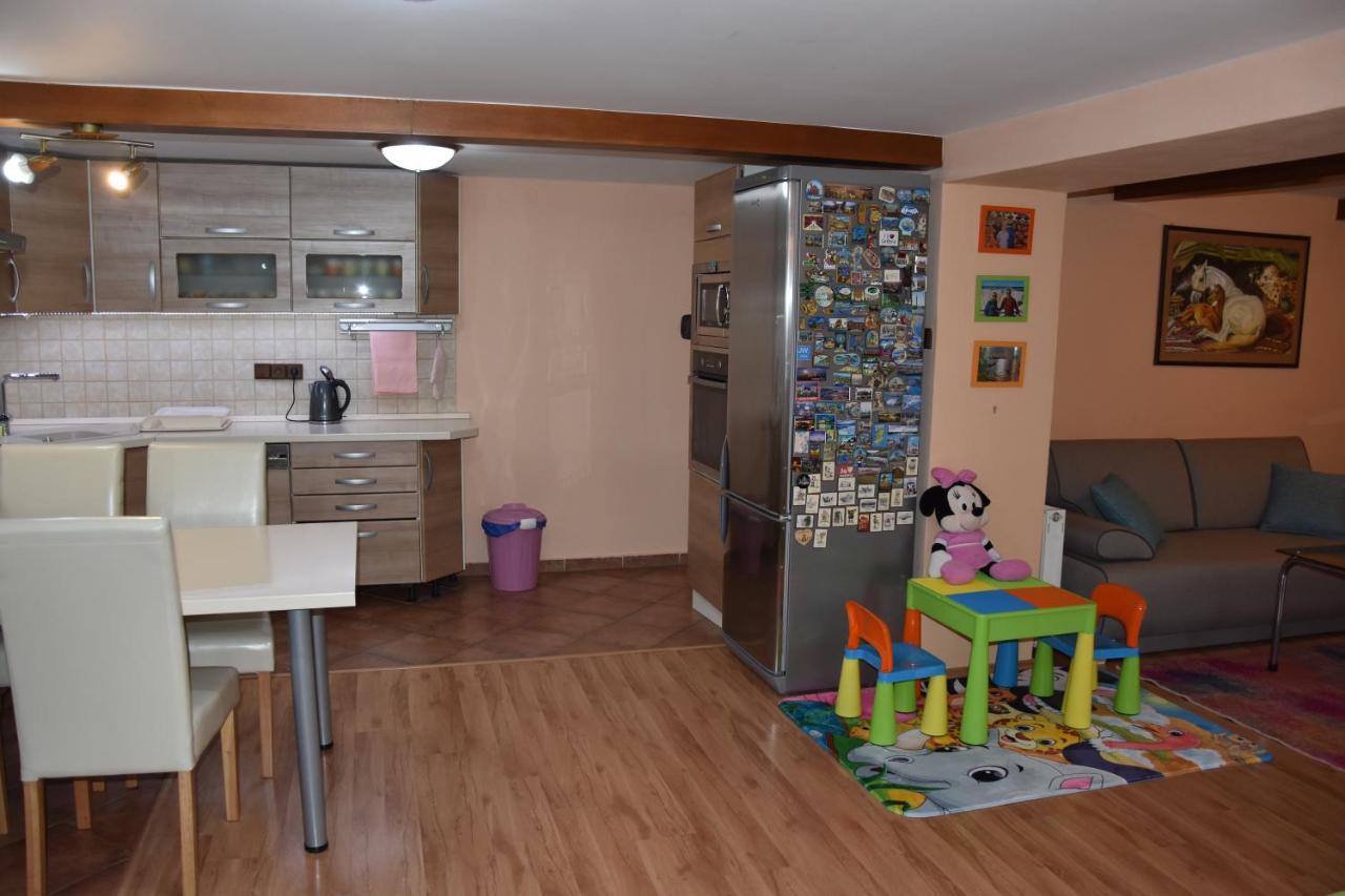 Appartamento Dafinka Banská Bystrica Esterno foto