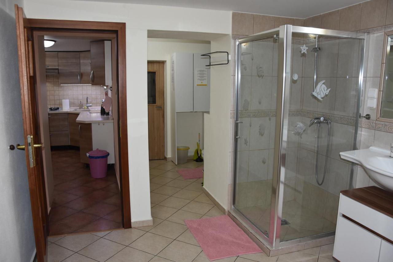 Appartamento Dafinka Banská Bystrica Esterno foto